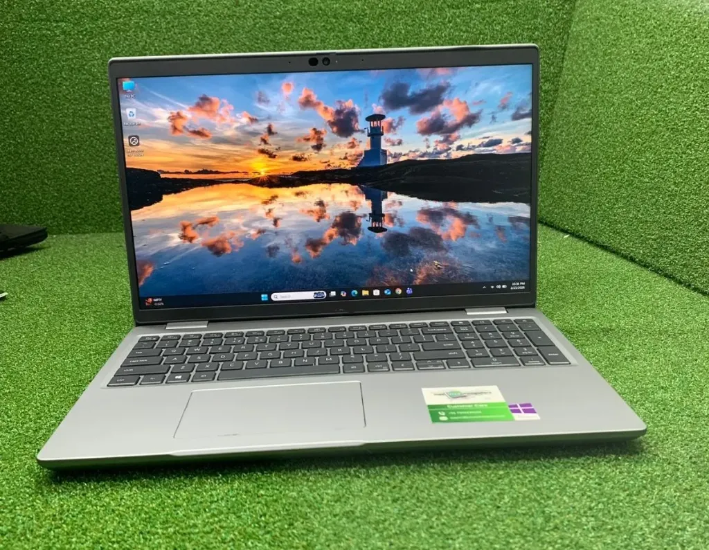 Dell Latitude E7420 (Laptop)  (8GB, 256GB)